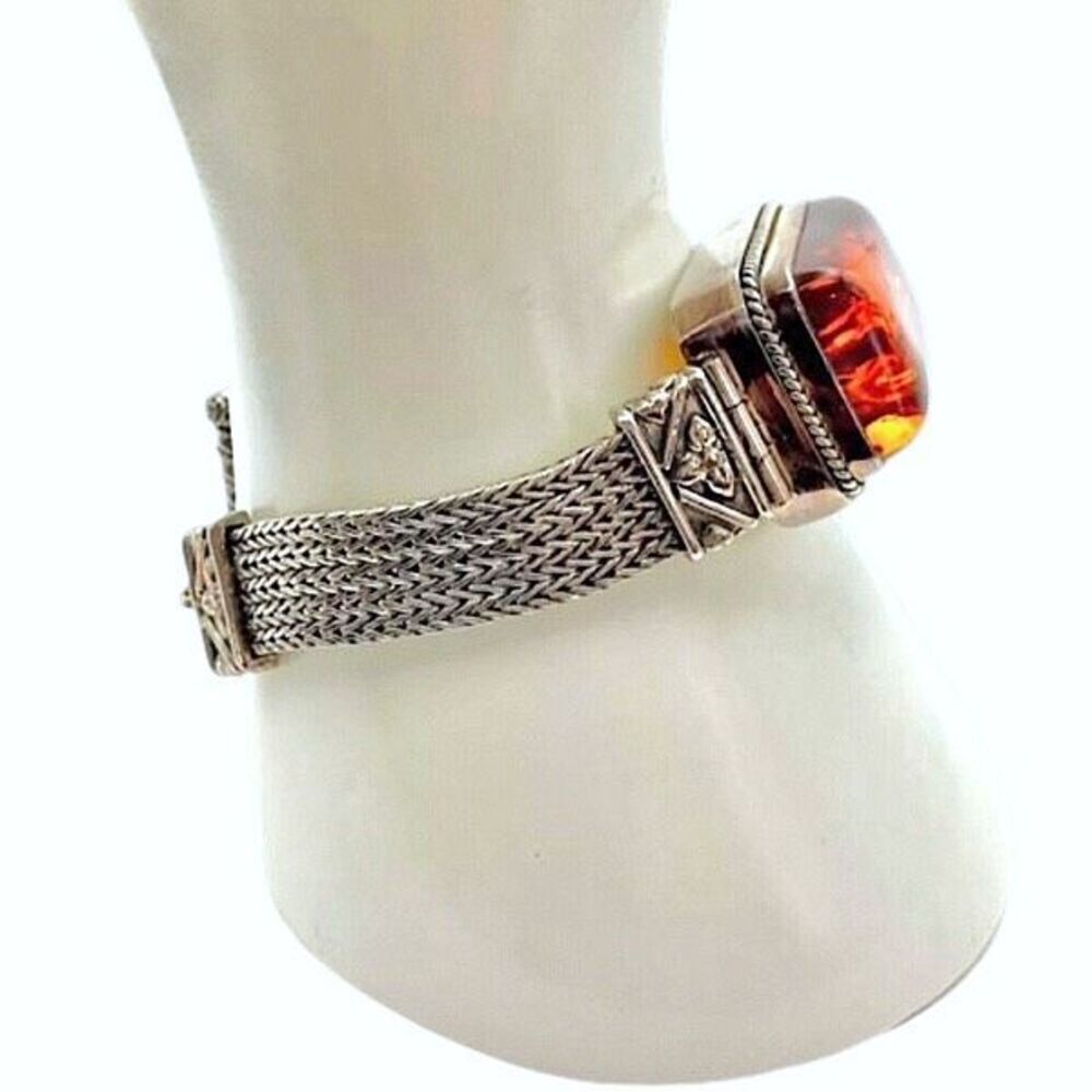 LORI BONN Sterling Silver Thai Weave Amber Cabochon Toggle Bracelet